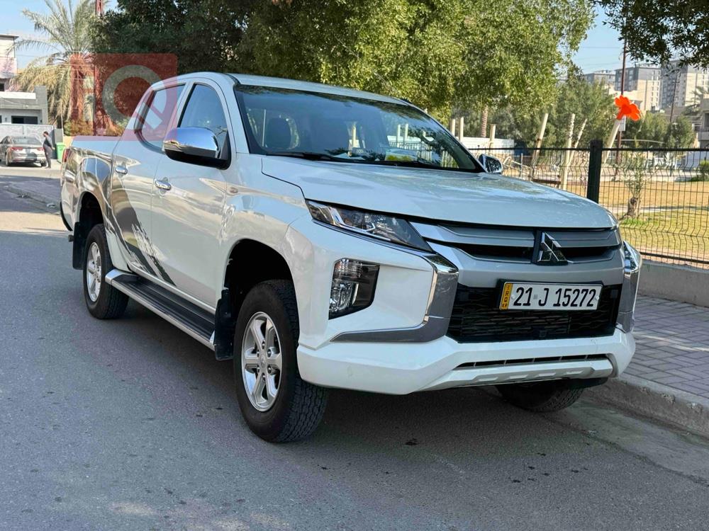 ميتسوبيشي L200